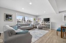 5604 91 Avenue, Edmonton, AB  - Indoor Photo Showing Living Room 