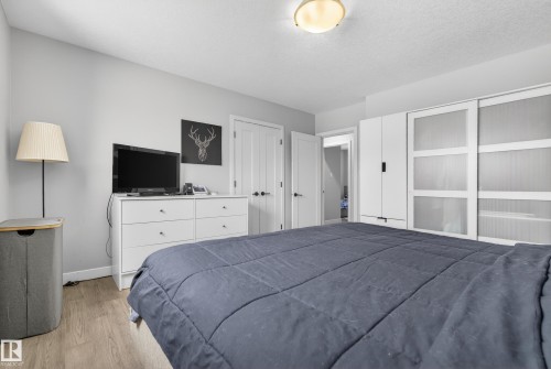 5604 91 Avenue, Edmonton, AB - Indoor Photo Showing Bedroom