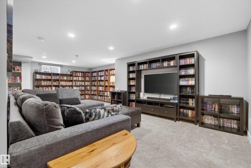 5604 91 Avenue, Edmonton, AB - Indoor