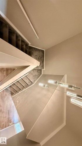 17023 38 Street, Edmonton, AB - Indoor