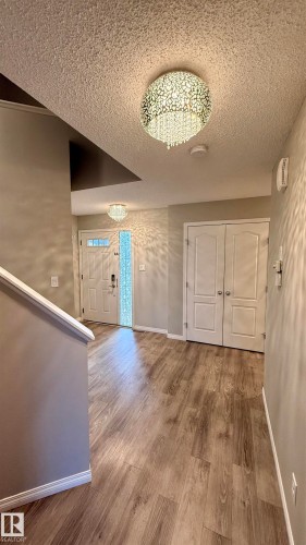 17023 38 Street, Edmonton, AB - Indoor Photo Showing Other Room