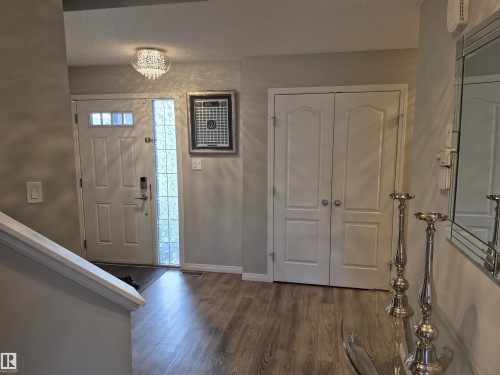 17023 38 Street, Edmonton, AB - Indoor Photo Showing Other Room