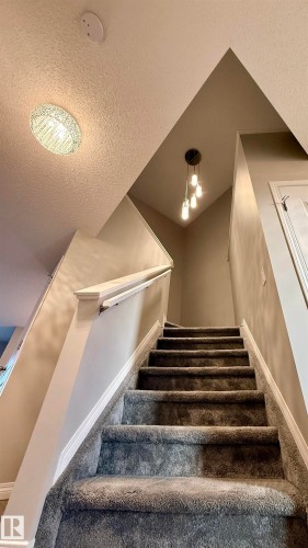 17023 38 Street, Edmonton, AB - Indoor Photo Showing Other Room