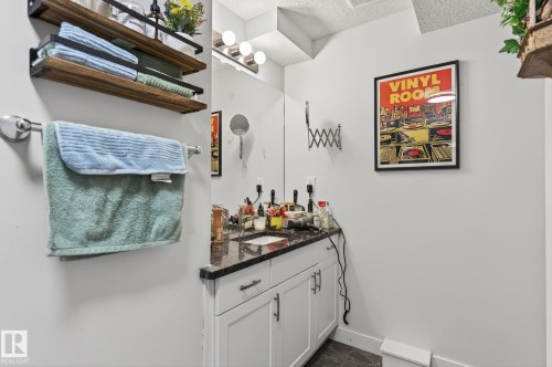 3740 63 Street Nw, Edmonton, AB - Indoor Photo Showing Other Room