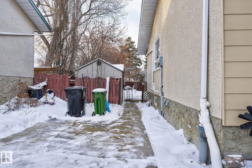 3740 63 Street Nw, Edmonton, AB - Outdoor