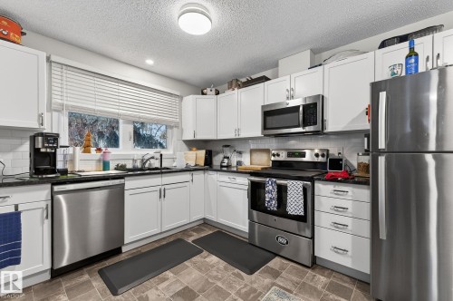 3740 63 Street Nw, Edmonton, AB - Indoor Photo Showing Kitchen