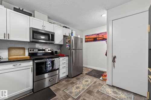 3740 63 Street Nw, Edmonton, AB - Indoor Photo Showing Kitchen