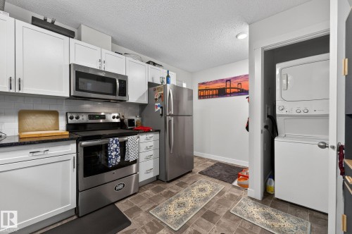 3740 63 Street Nw, Edmonton, AB - Indoor Photo Showing Kitchen