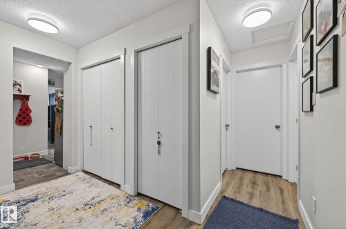 3740 63 Street Nw, Edmonton, AB - Indoor Photo Showing Other Room