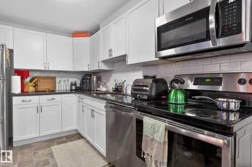 3740 63 Street Nw, Edmonton, AB - Indoor Photo Showing Kitchen