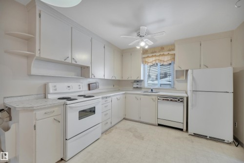11423 112 Avenue, Edmonton, AB - Indoor Photo Showing Kitchen