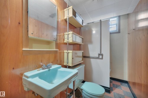 11423 112 Avenue, Edmonton, AB - Indoor