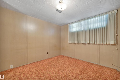 11423 112 Avenue, Edmonton, AB - Indoor Photo Showing Other Room