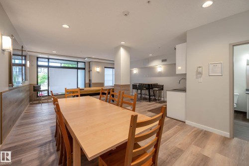 318 1144 Adamson Drive, Edmonton, AB - Indoor Photo Showing Dining Room