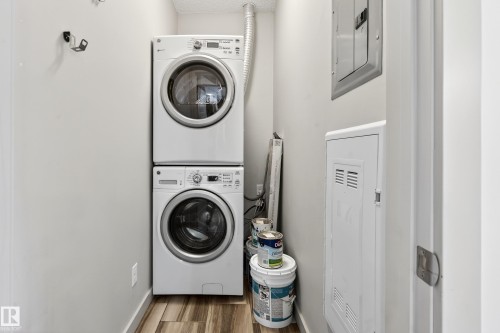 318 1144 Adamson Drive, Edmonton, AB - Indoor Photo Showing Laundry Room