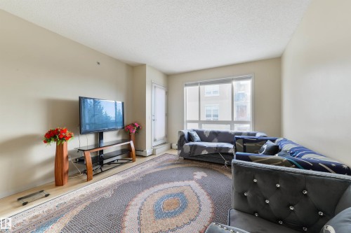 307 6315 135 Avenue, Edmonton, AB - Indoor Photo Showing Living Room