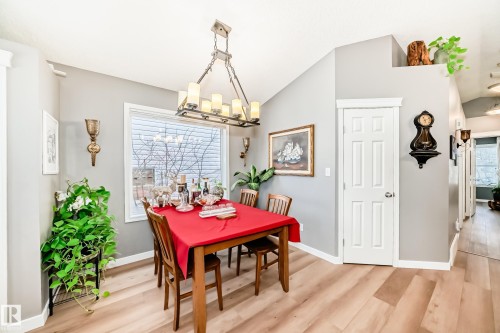 3030 Trelle Crescent, Edmonton, AB - Indoor Photo Showing Dining Room
