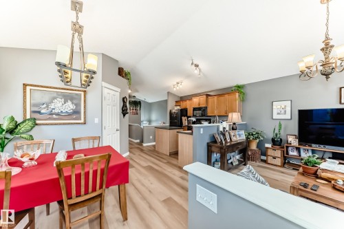 3030 Trelle Crescent, Edmonton, AB - Indoor