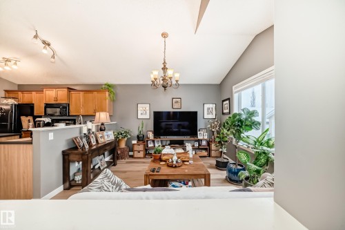 3030 Trelle Crescent, Edmonton, AB - Indoor Photo Showing Other Room