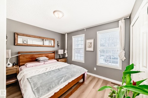 3030 Trelle Crescent, Edmonton, AB - Indoor Photo Showing Bedroom
