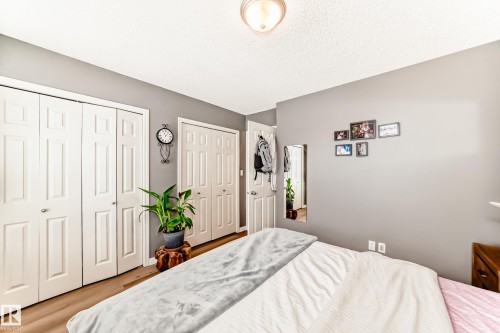 3030 Trelle Crescent, Edmonton, AB - Indoor Photo Showing Bedroom