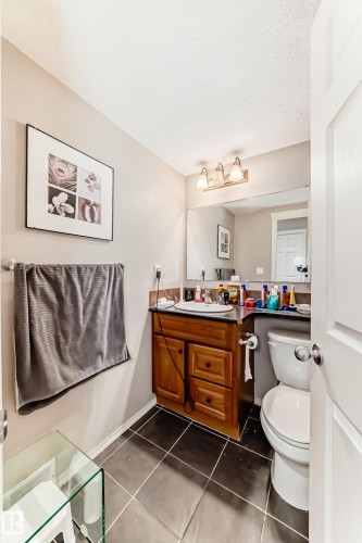 3030 Trelle Crescent, Edmonton, AB - Indoor Photo Showing Bathroom