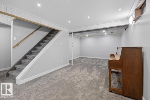 28 Afton Crescent, St. Albert, AB - Indoor Photo Showing Other Room