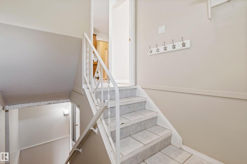 7104 95 Avenue, Edmonton, AB - Indoor