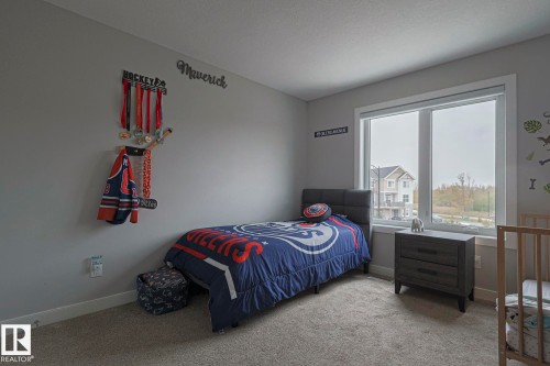 2011 201 Street, Edmonton, AB - Indoor Photo Showing Bedroom