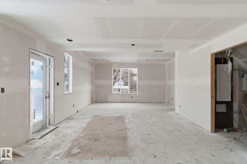 11323 106 St, Edmonton, AB - Indoor Photo Showing Other Room