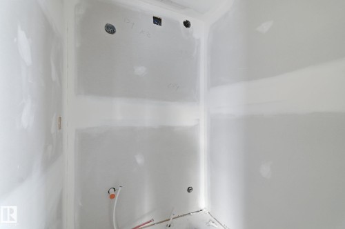 11323 106 St, Edmonton, AB - Indoor