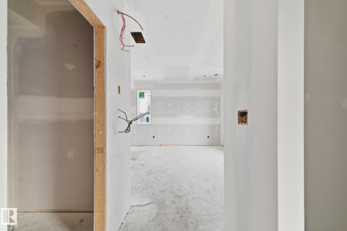 11323 106 St, Edmonton, AB - Indoor Photo Showing Other Room