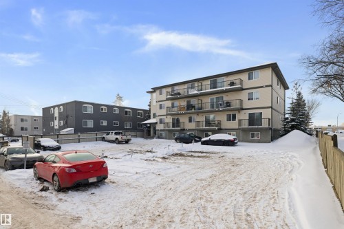 103 11935 106 St, Edmonton, AB - Outdoor