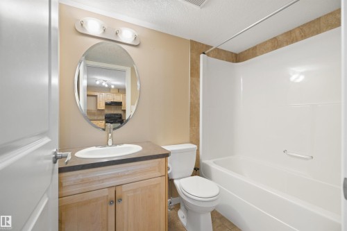 103 11935 106 St, Edmonton, AB - Indoor Photo Showing Bathroom