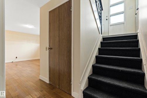 7203 93 Avenue, Edmonton, AB - Indoor Photo Showing Other Room
