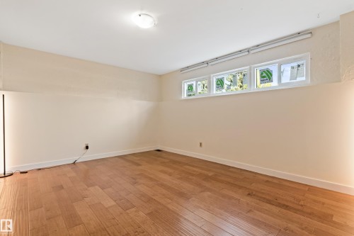 7203 93 Avenue, Edmonton, AB - Indoor Photo Showing Other Room