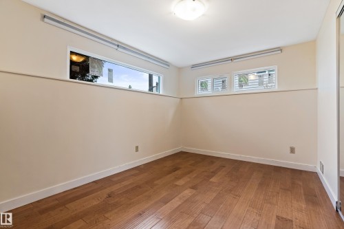 7203 93 Avenue, Edmonton, AB - Indoor Photo Showing Other Room