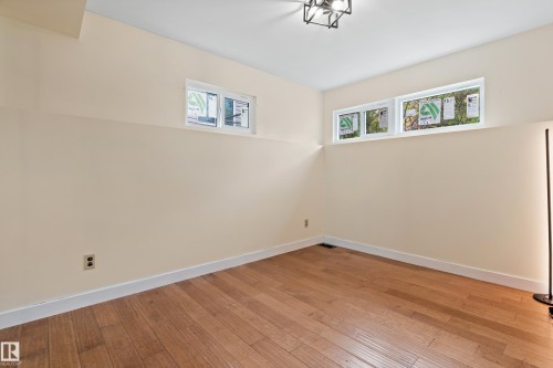 7203 93 Avenue, Edmonton, AB - Indoor Photo Showing Other Room