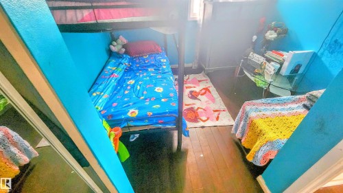 704 Abbottsfield Road, Edmonton, AB - Indoor Photo Showing Bedroom