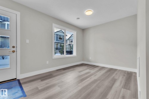 15 6905 25 Avenue, Edmonton, AB - Indoor Photo Showing Other Room