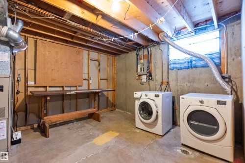5625 55A Street, Wetaskiwin, AB - Indoor Photo Showing Laundry Room