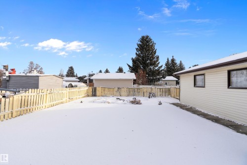 5625 55A Street, Wetaskiwin, AB - Outdoor