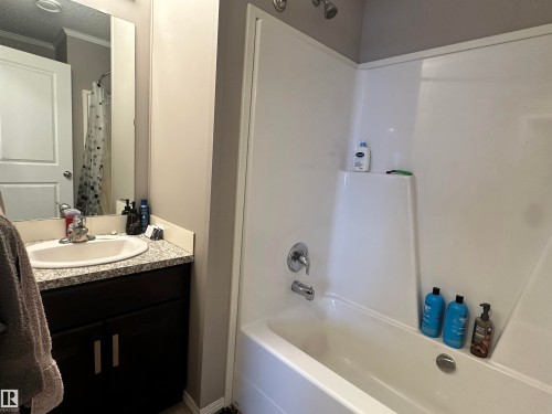 61211 Rge Road 265, Rural Westlock County, AB - Indoor Photo Showing Bathroom