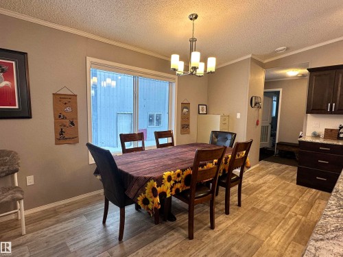 61211 Rge Road 265, Rural Westlock County, AB - Indoor Photo Showing Dining Room