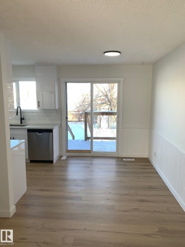 2618 151 Avenue Nw, Edmonton, AB - Indoor