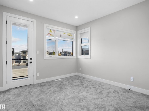 4511 Wingfield Bay, Edmonton, AB - Indoor Photo Showing Other Room