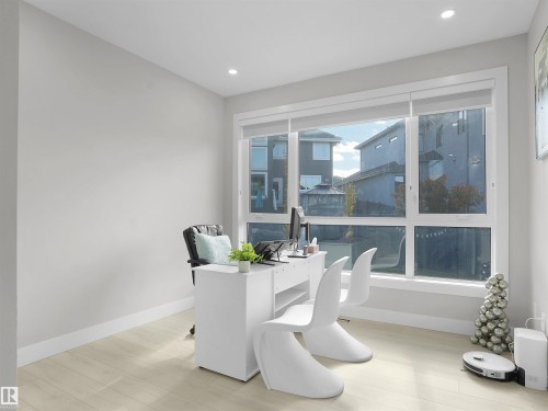 4511 Wingfield Bay, Edmonton, AB - Indoor Photo Showing Dining Room