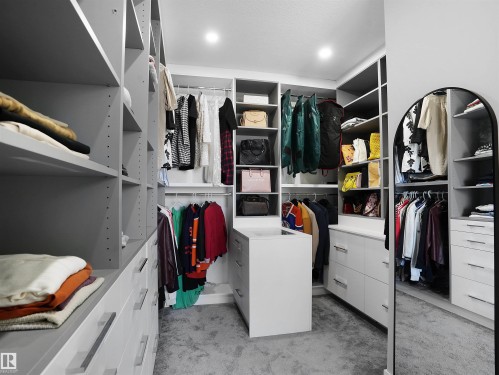 4511 Wingfield Bay, Edmonton, AB - Indoor With Storage