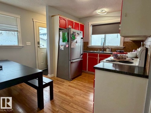 1307 36 Street, Edmonton, AB - Indoor Photo Showing Other Room