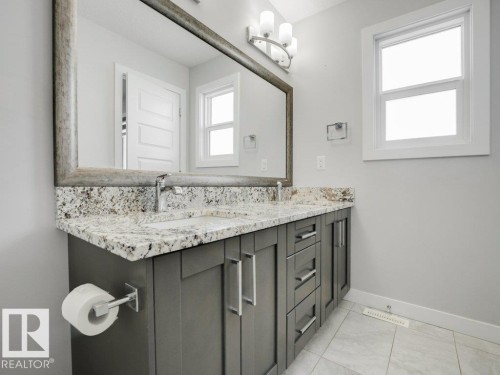 6412 167A Avenue, Edmonton, AB - Indoor Photo Showing Bathroom